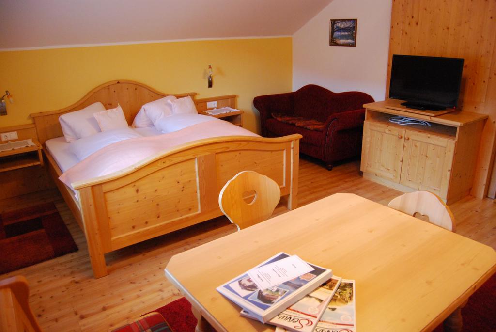 Appartement Zweikofelblick Jenig Eksteriør billede